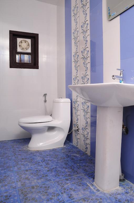 Hotel Vaishnav Tours Alappuzha Habitación foto